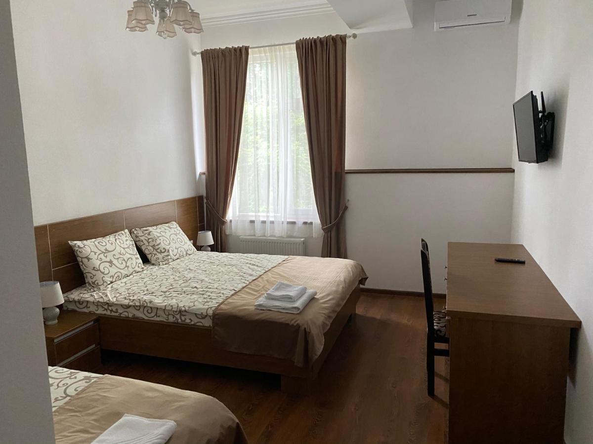 Grand Hotel Mohyliv-Podilskyi Екстериор снимка