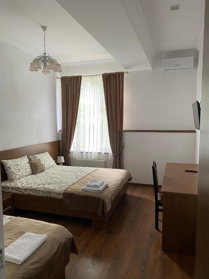 Grand Hotel Mohyliv-Podilskyi Екстериор снимка