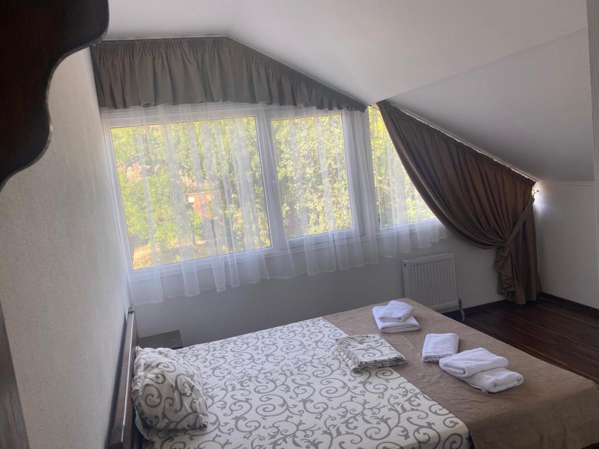 Grand Hotel Mohyliv-Podilskyi Екстериор снимка
