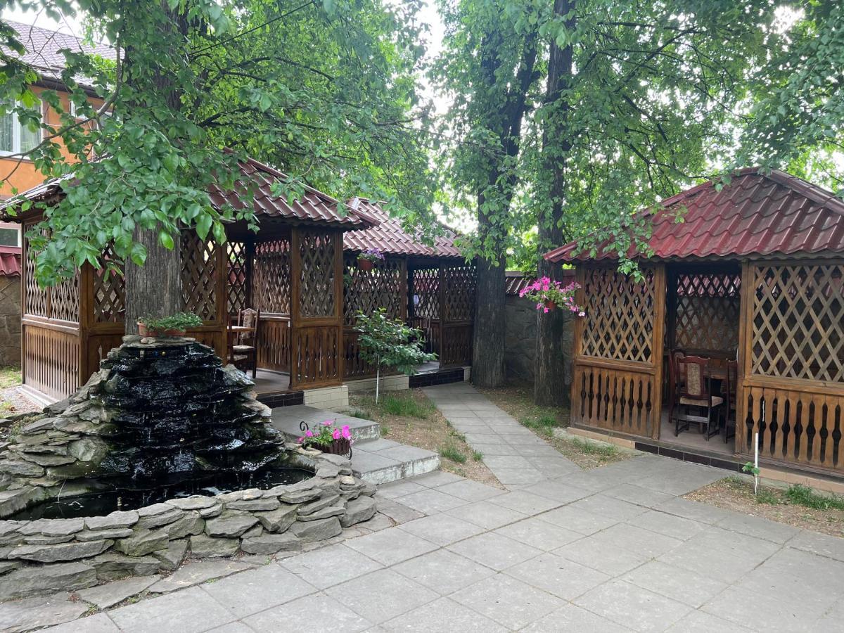 Grand Hotel Mohyliv-Podilskyi Екстериор снимка