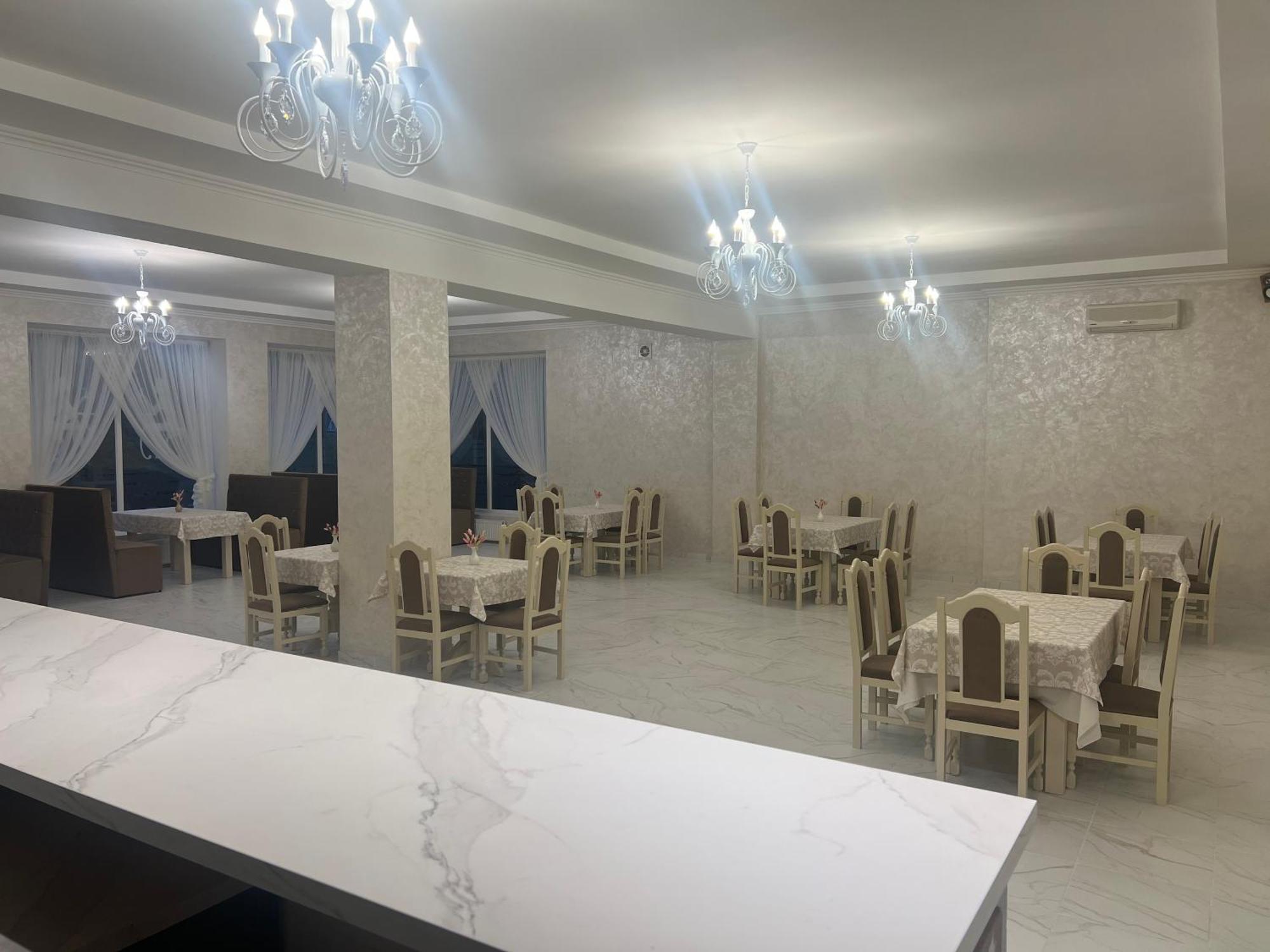 Grand Hotel Mohyliv-Podilskyi Екстериор снимка