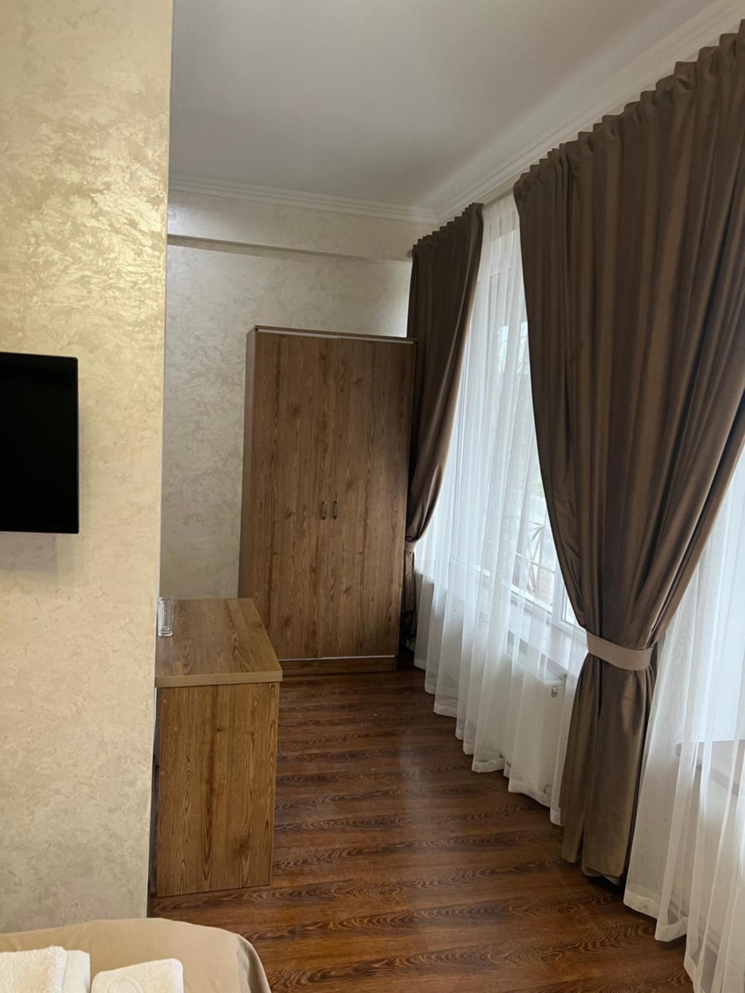 Grand Hotel Mohyliv-Podilskyi Екстериор снимка